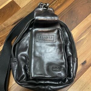 Bed Stu Beau sling bag